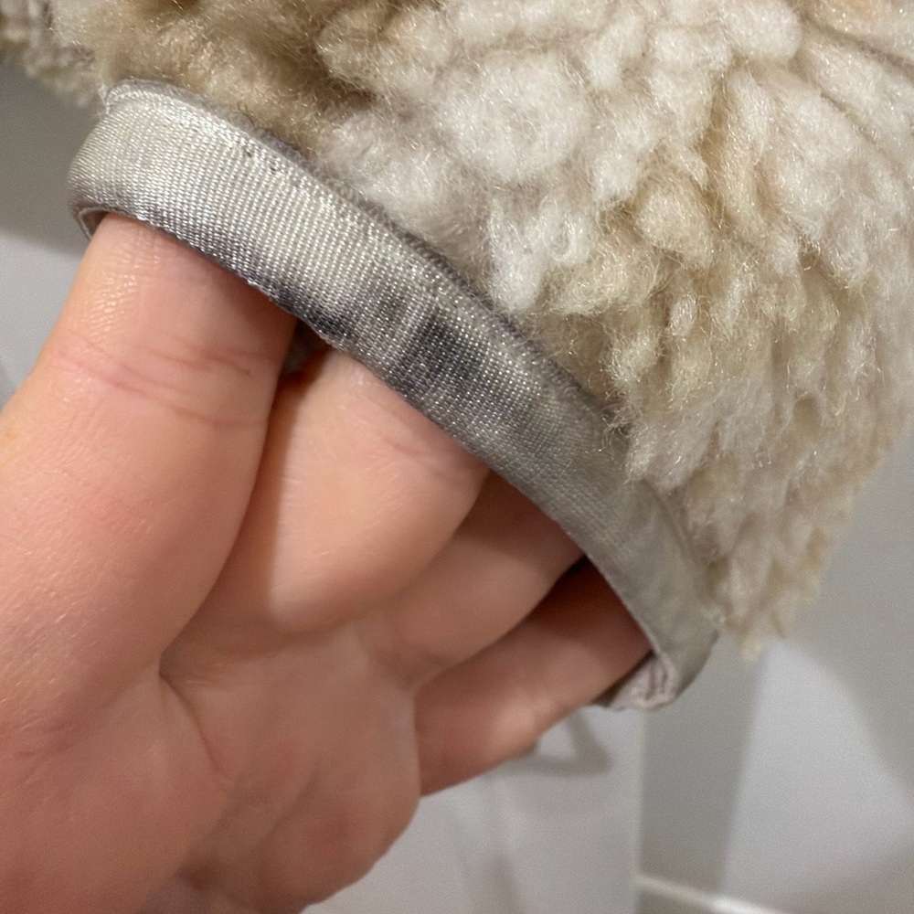 Kith - Picture 3 of 3